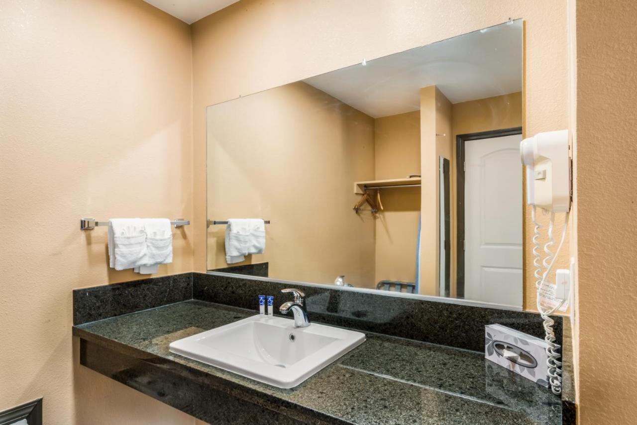 Americas Best Value Inn - Ukiah Kültér fotó